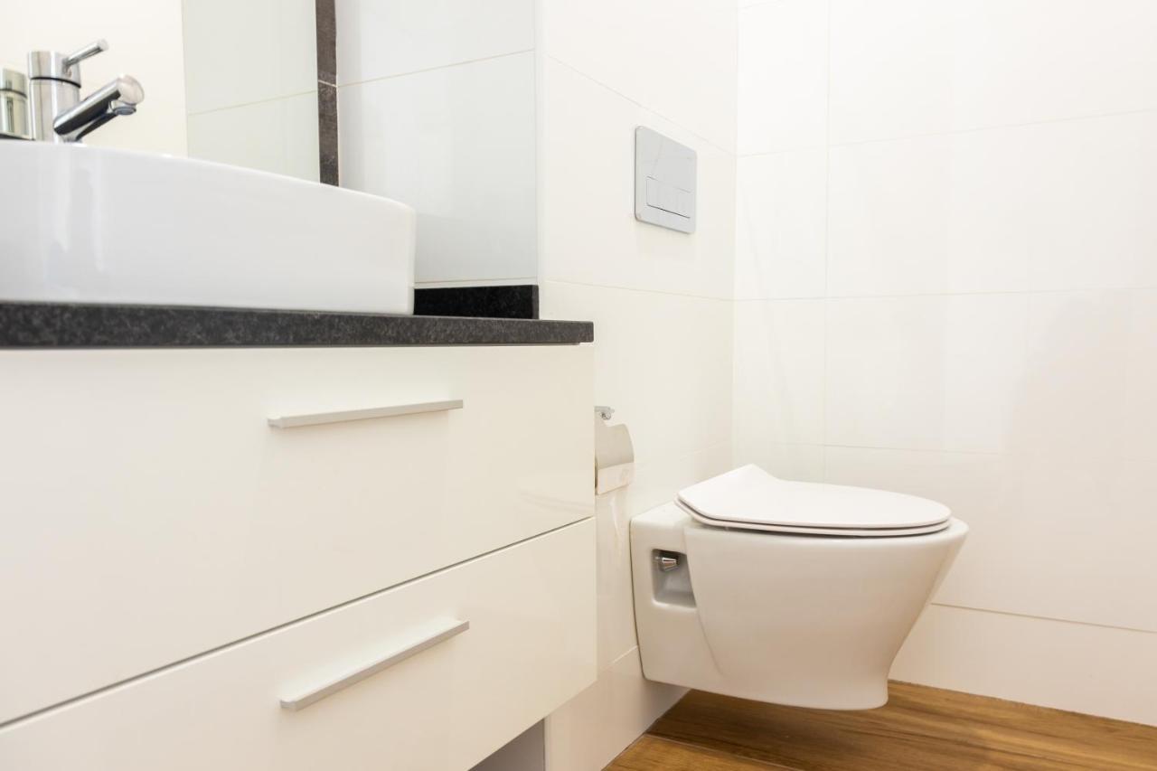 3 Bdr Aprt, Stunning Seaview, Rooftop Pool - Lcgr Прая Екстериор снимка